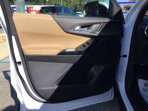 New 2026 Chevrolet Equinox ACTIV w/ Convenience Package III image 8