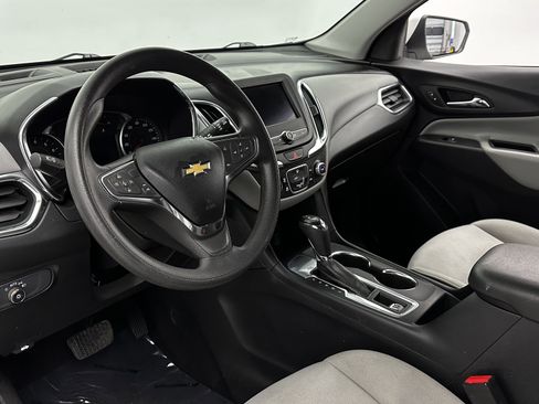 Used 2020 Chevrolet Equinox LT image 8
