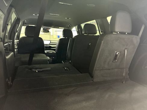 Used 2026 Buick Enclave Preferred AWD/4WD image 40