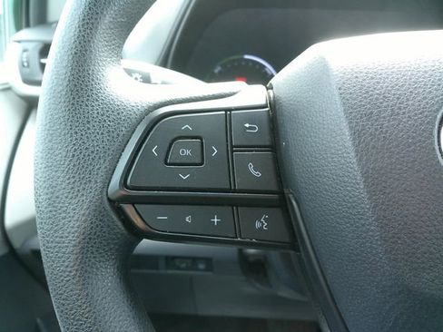 Used 2024 Toyota Sienna LE AWD/4WD image 13