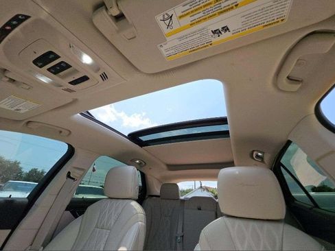 Used 2022 Buick Envision Avenir w/ Technology Package II FWD image 7