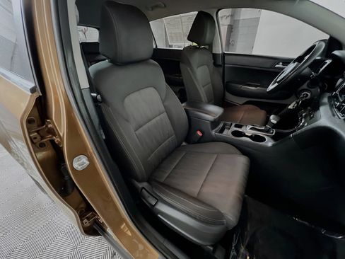 Used 2019 Kia Sportage LX FWD image 29