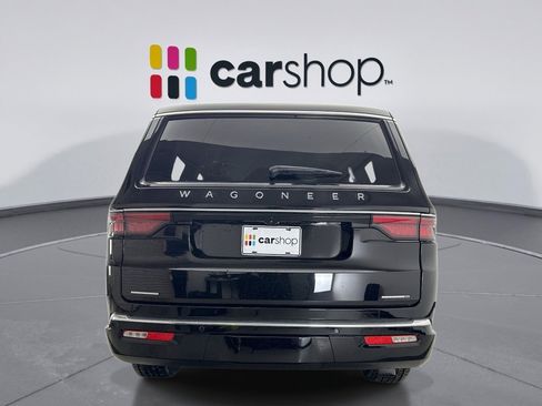 Used 2023 Jeep Wagoneer Series III w/ Preferred Equipment Group image 4