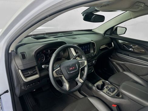 Used 2024 GMC Terrain Denali AWD/4WD image 9