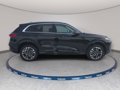 Certified 2025 Audi Q5 Premium w/ Premium Plus AWD/4WD image 4