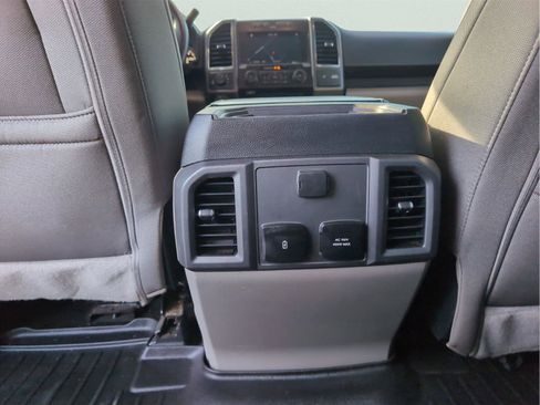 Used 2018 Ford F150 XLT w/ Equipment Group 302A Luxury AWD/4WD image 28
