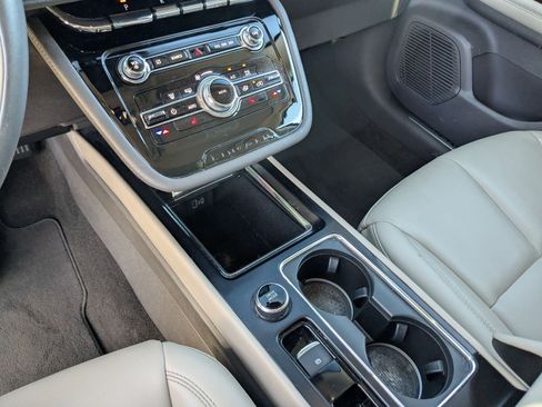 Used 2022 Lincoln Corsair FWD image 18