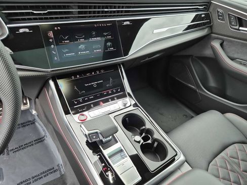 New 2026 Audi SQ8 Prestige image 23