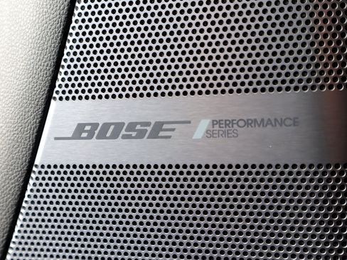 Used 2025 GMC Yukon XL Denali Ultimate image 12