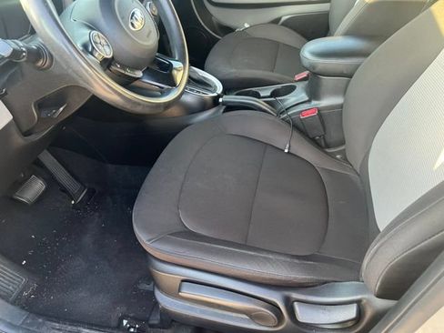 Used 2018 Kia Soul FWD image 10
