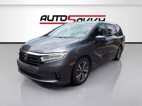 Used 2023 Honda Odyssey Touring image 3
