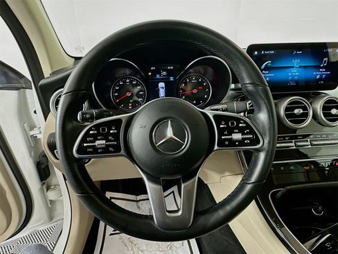 Used 2020 Mercedes-Benz GLC 300 4MATIC image 11