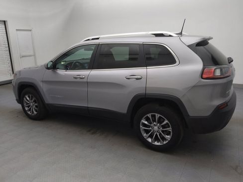 Used 2019 Jeep Cherokee Latitude Plus image 3
