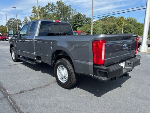 New 2026 Ford F250 XL image 3