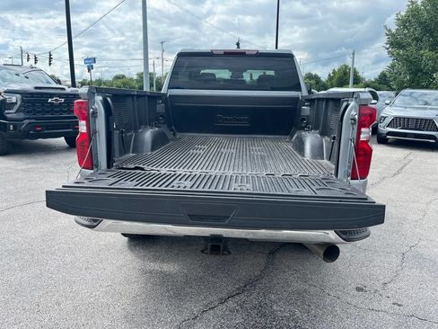 Used 2024 Chevrolet Silverado 2500 LT AWD/4WD image 11