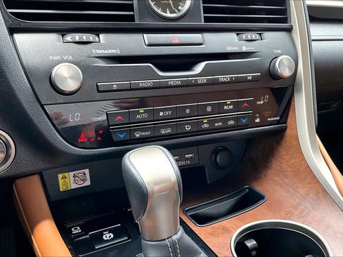 Used 2022 Lexus RX 350L FWD w/ Premium Package image 35