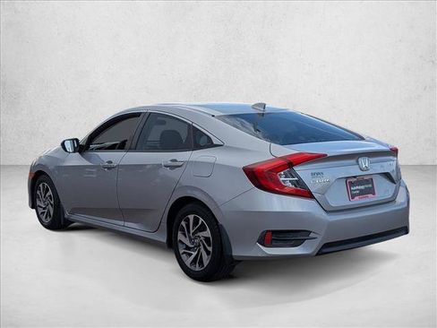 Used 2018 Honda Civic EX image 7