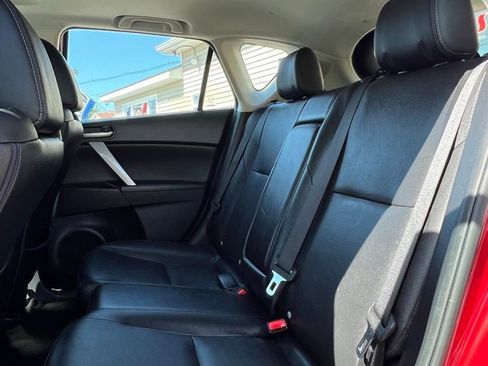 Used 2013 MAZDA MAZDA3 i Grand Touring image 11