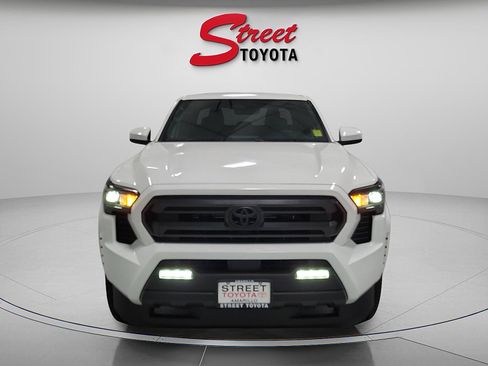 New 2026 Toyota Tacoma SR5 AWD/4WD image 2