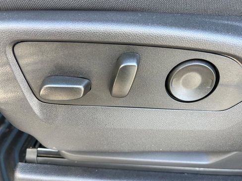 New 2025 GMC Sierra 1500 Elevation image 21