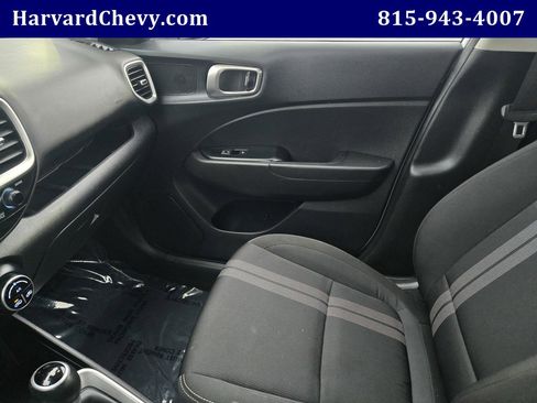 Used 2023 Hyundai Venue SEL w/ Cargo Package image 14