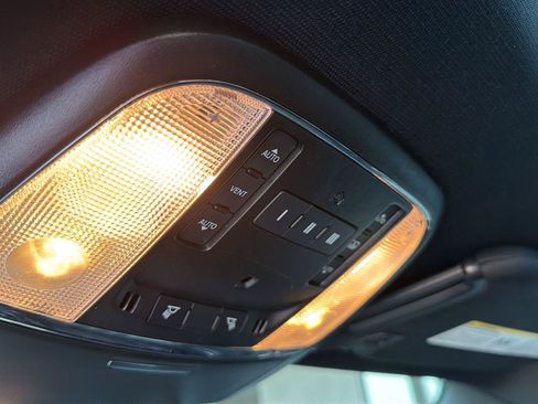Used 2022 Chrysler 300 S RWD image 29