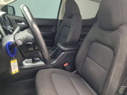 Used 2019 Chevrolet Colorado LT RWD image 17