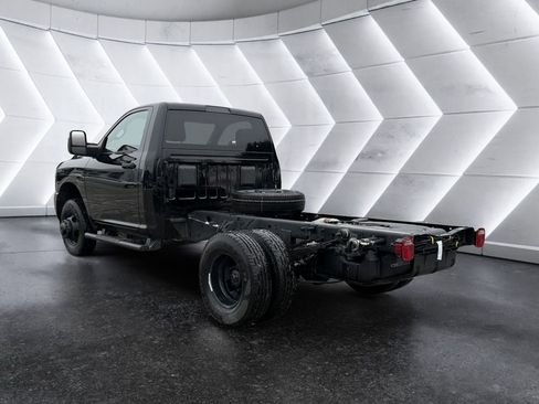 New 2026 RAM 3500 Tradesman image 4