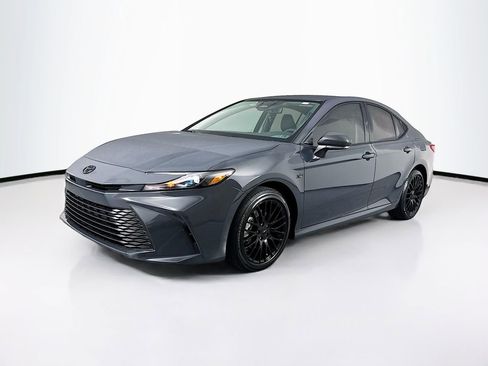 Used 2026 Toyota Camry LE image 3