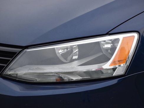 Used 2012 Volkswagen Jetta SE image 33