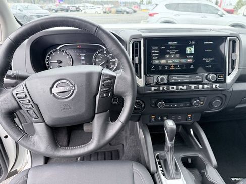 Certified 2025 Nissan Frontier SV w/ SV Convenience Package image 16