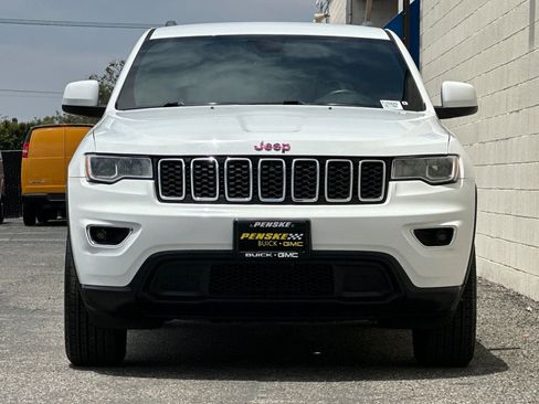 Used 2017 Jeep Grand Cherokee Laredo w/ Quick Order Package 2BE RWD image 9