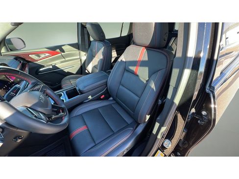 Certified 2024 Chevrolet Traverse RS w/ LPO, Floor Liner Package image 24