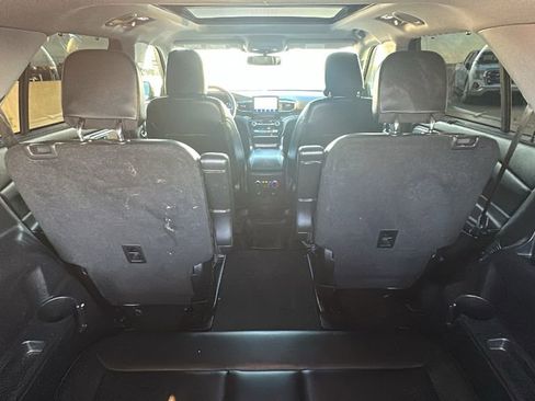 Used 2024 Ford Explorer Limited w/ Equipment Group 301A image 35