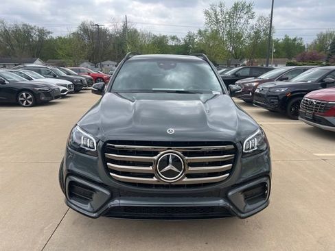 New 2026 Mercedes-Benz GLS 450 4MATIC image 2