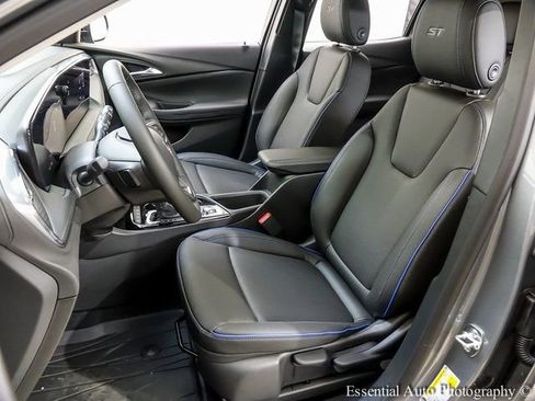 New 2026 Buick Encore GX Sport Touring w/ Black Roof Package image 8