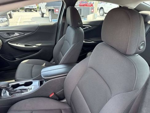 Used 2023 Chevrolet Malibu LT FWD image 20