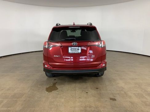 Used 2018 Toyota RAV4 LE w/ All Weather Liner Package image 10