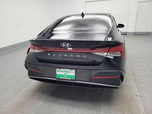 Used 2024 Hyundai Elantra SEL w/ Convenience Package image 7