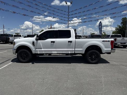 Used 2018 Ford F250 XLT AWD/4WD image 11