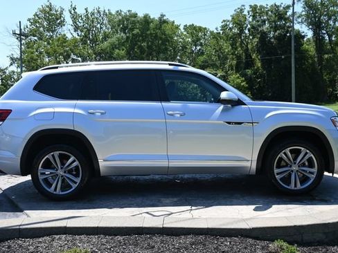 Used 2018 Volkswagen Atlas SE w/ R-Line Package AWD/4WD image 4