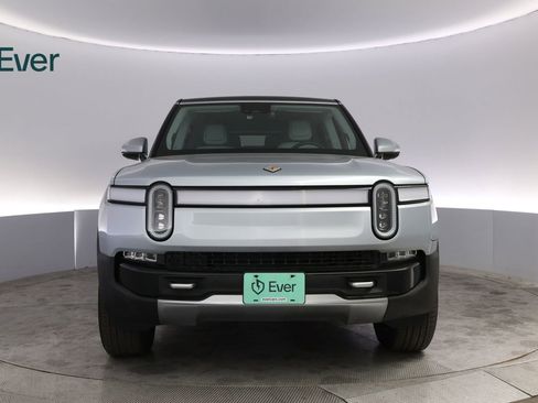 Used 2024 Rivian R1S Adventure AWD/4WD image 12