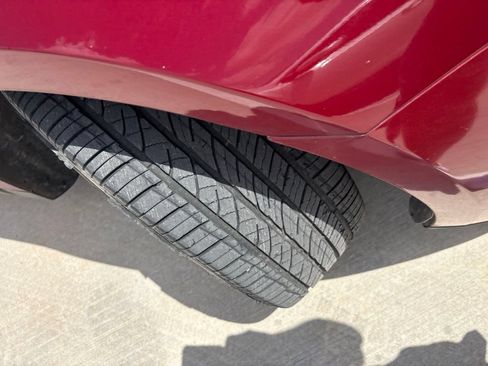 Used 2018 Ford Taurus SEL w/ Equipment Group 201A FWD image 19