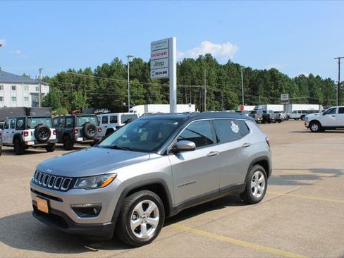 Certified 2020 Jeep Compass Latitude w/ Safety & Security Group FWD image 1