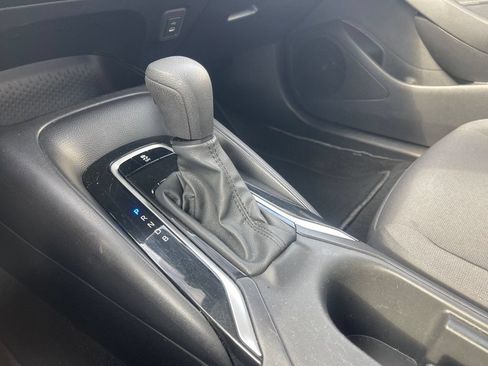 Used 2025 Toyota Corolla LE FWD image 16