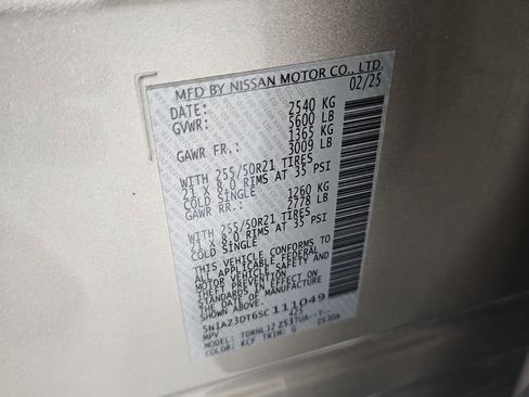 Certified 2025 Nissan Murano Platinum w/ Cargo Package image 31