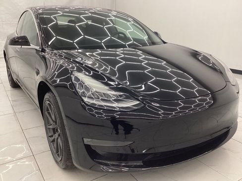Used 2018 Tesla Model 3 Long Range image 3