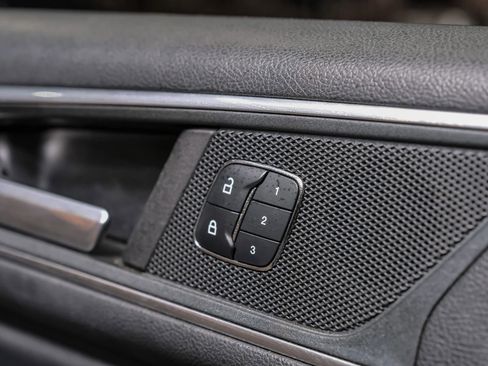 Used 2018 Ford Edge Titanium w/ Technology Package image 49