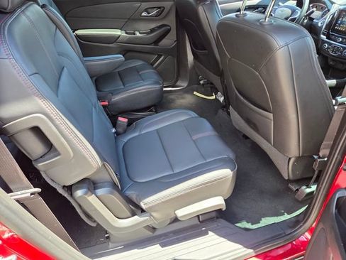 Certified 2023 Chevrolet Traverse RS FWD image 15