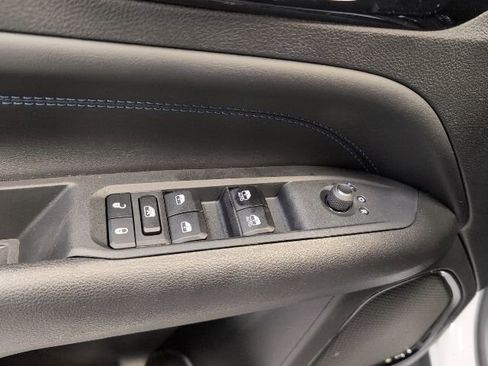New 2026 Jeep Compass Latitude AWD/4WD image 13